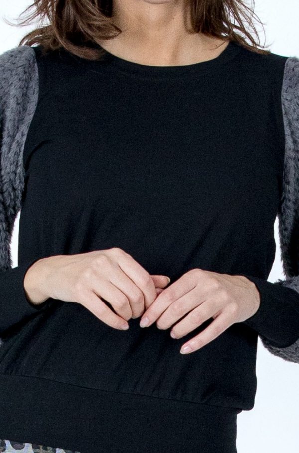 Jersey cuello cisne burdeos.