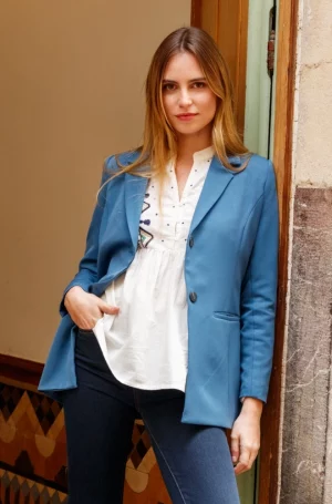 Blazer Génesis CMS Love — americana índigo entallada