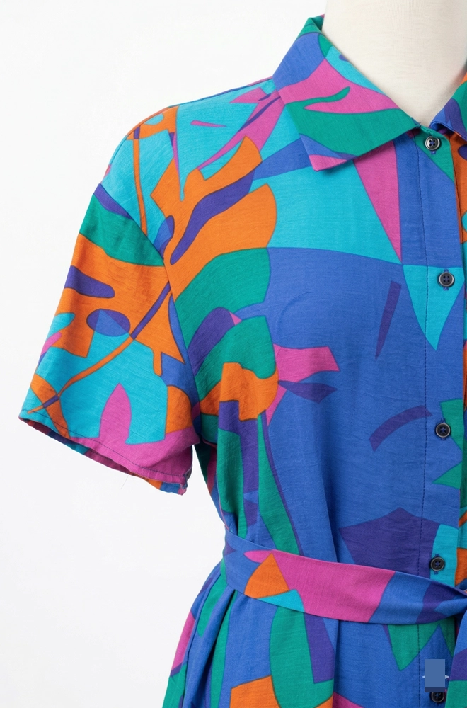 detalle manga derecha vestido camisero estampado Lylu Meli