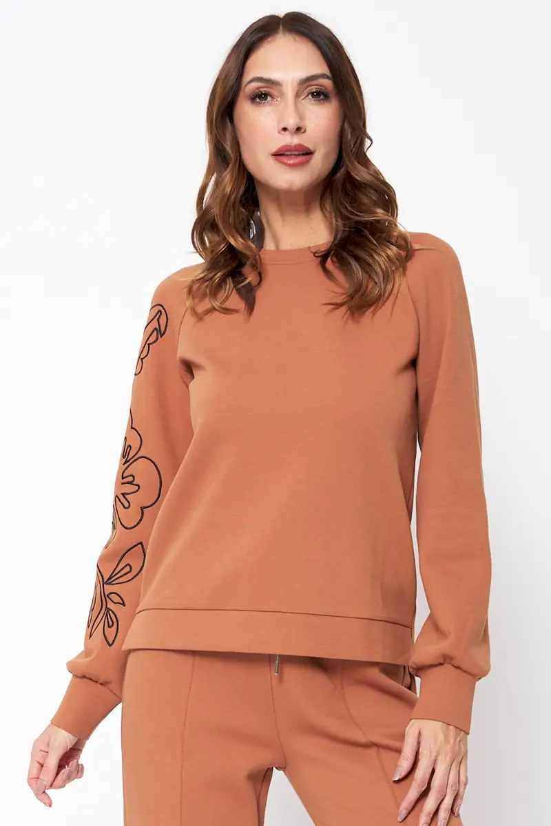 sudadera camel mujer Lylu Cáceres